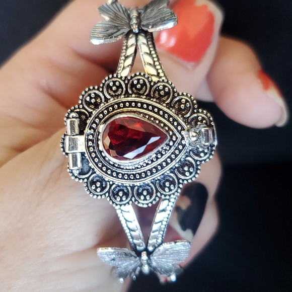 New Garnet 925 Silver Butterflies Poison Cuff Bracelet. - Picture 4 of 14